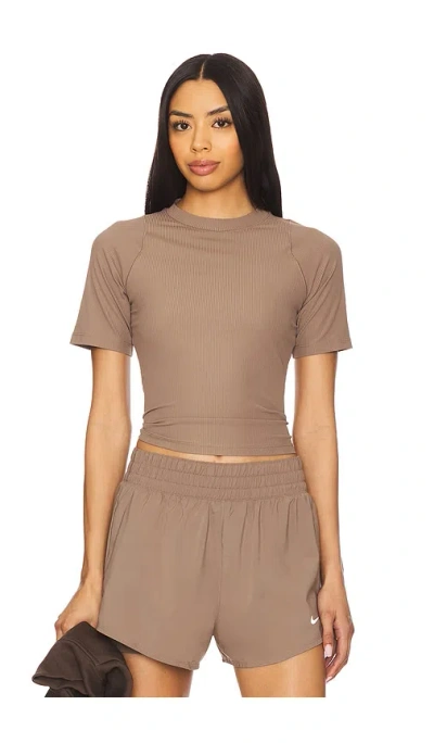 Nike Dri-fit Wide Ribbed Short Sleeve Top In Mink Brown & White