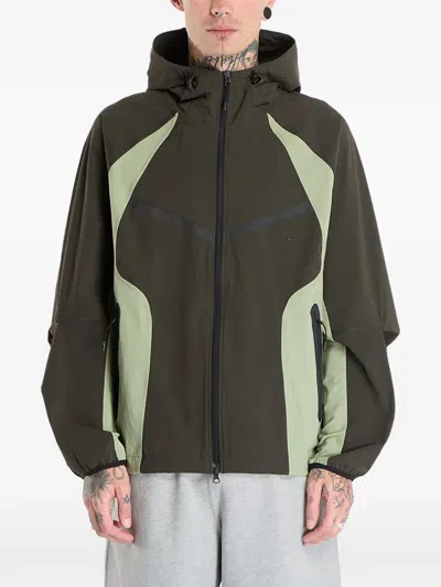 Nike Dri-fit Woven Color-block Windrunner Jacket In Green