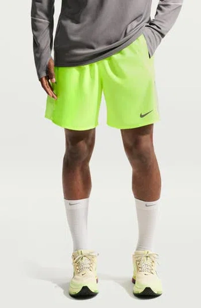 Nike Dri-fit Miler 2-in-1 Shorts In Yellow