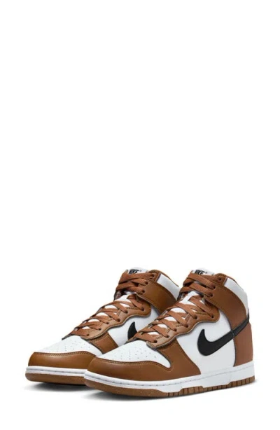 Nike Dunk Hi Basketball Sneaker