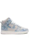 Nike Dunk High Sneaker In Blue