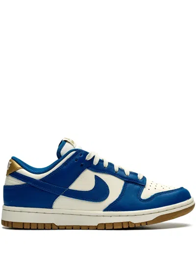 Nike Dunk Leather Sneakers In Blue
