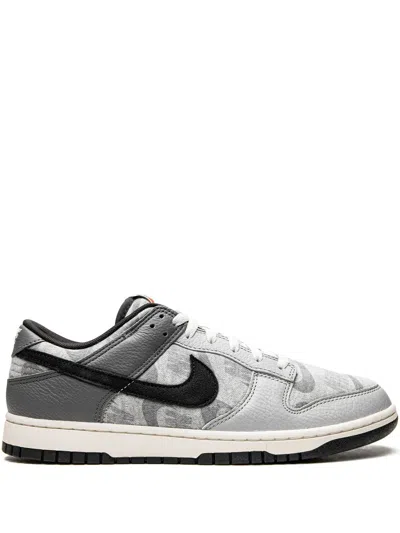 Nike Dunk Low Sneakers In Grey