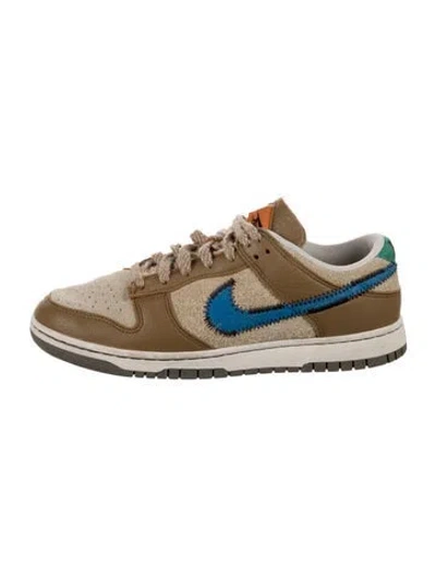 Pre-owned Nike Dunk Low 'dark Driftwood' Sneakers In Brown