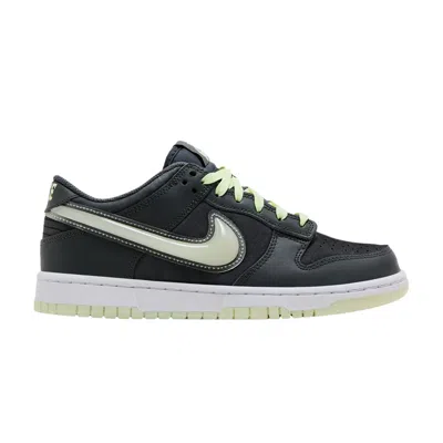 Pre-owned Nike Dunk Low Gs 'halloween - Glow In The Dark' | Grey | Kid's Size 6 In Gray