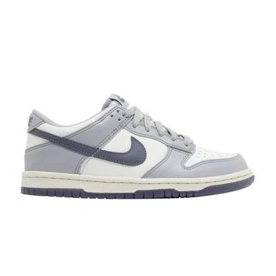 Pre-owned Nike Dunk Low Gs 'platinum Tint Light Carbon' | White | Kid's Size 3.5
