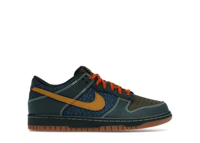 Pre-owned Nike Dunk Low Khaki Sneakers In Seaweed/ochre/cargo Khaki In Multi