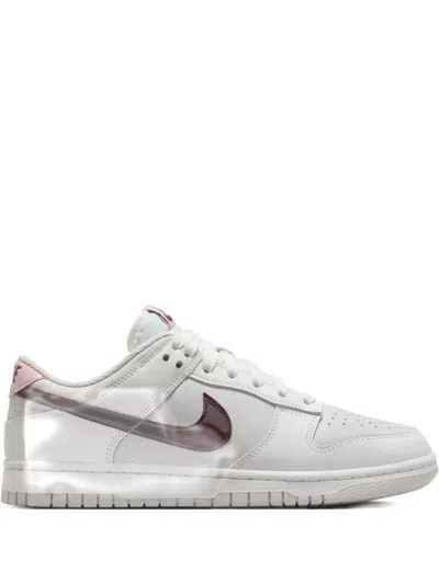 Nike Dunk Low Low-top Sneakers In White