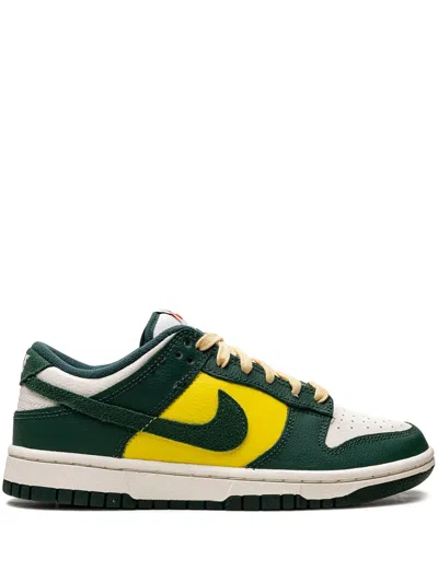 Nike Dunk Low Sneakers In Green
