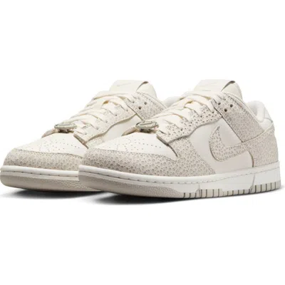 NIKE NIKE DUNK LOW PREMIUM BASKETBALL SNEAKER
