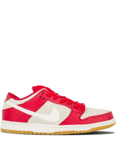 Nike Dunk Low Pro Sb Sneakers In Red