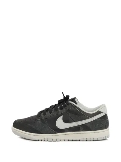 Pre-owned Nike Dunk Low Retro Prm Zebra Sneakers In Black