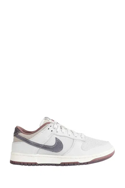 Nike Dunk Low Retro Se Sneakers In White