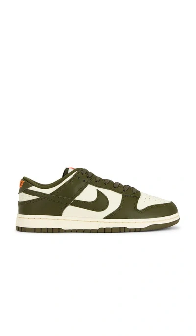 NIKE DUNK LOW RETRO SNEAKERS