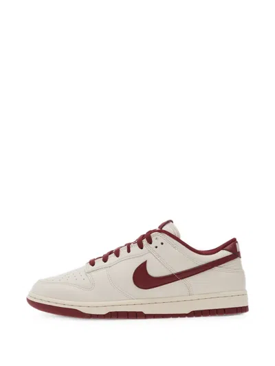 Nike Dunk Retro Low-top Sneakers In White