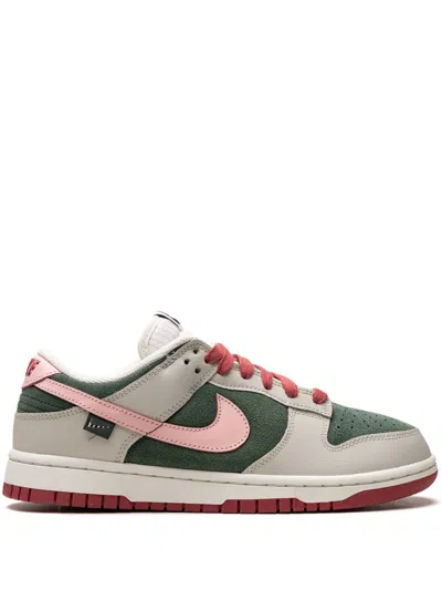 Nike Dunk Low Se "all Petals United" Sneakers In Green