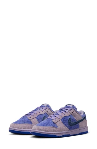 Nike Dunk Low Se Basketball Trainer In Hydrangeas