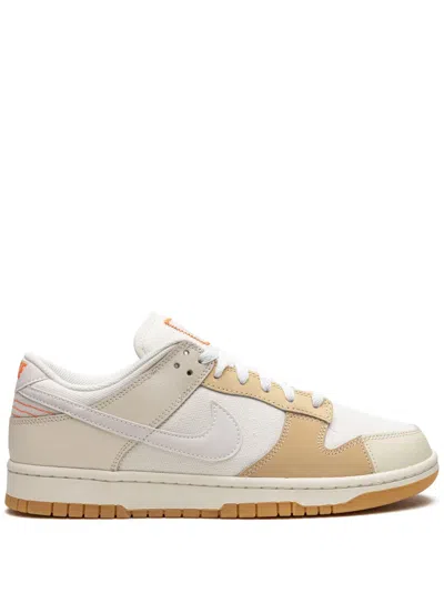 Nike Dunk Low Se "if Lost Return To" Sneakers In White