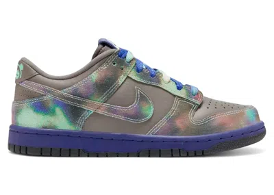 Pre-owned Nike Dunk Low Se Pandamonium Sneakers In Cave Stone/deep Night/black