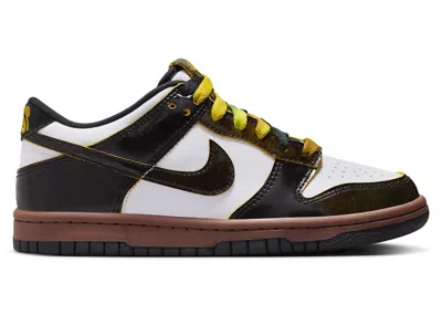 Pre-owned Nike Dunk Low Se Pandamonium Sneakers In White/black/fauna Brown
