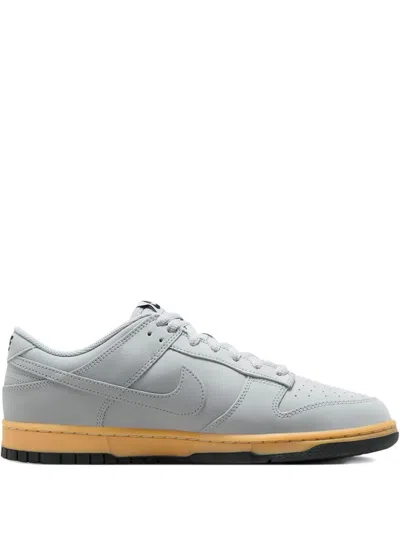 NIKE DUNK LOW SE "WOLF GREY" SNEAKERS