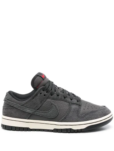 Nike Dunk Low Sneakers In Black
