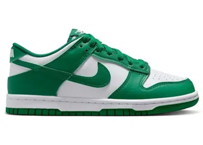 Pre-owned Nike Dunk Low Sneakers In White/malachite