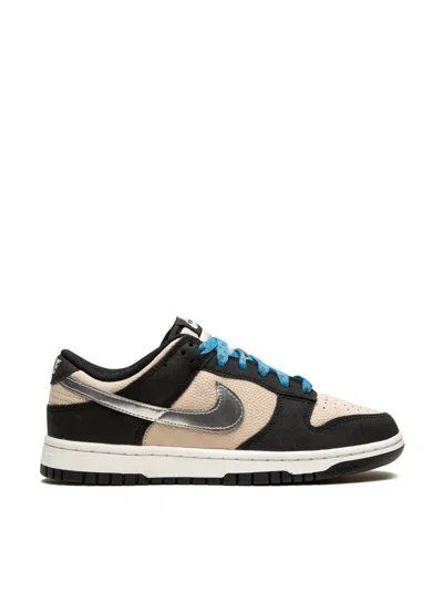 Nike Dunk Low Sneakers In Brown