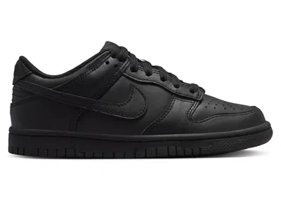 Pre-owned Nike Dunk Low Triple Sneakers In Black