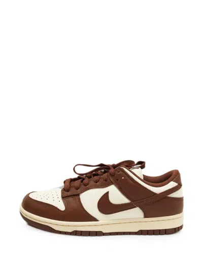 Pre-owned Nike Dunk Low-top Sneakers In Brown