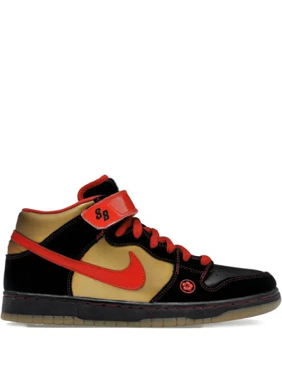 Nike Dunk Mid Pro Sb "money Cat" Sneakers In Gold
