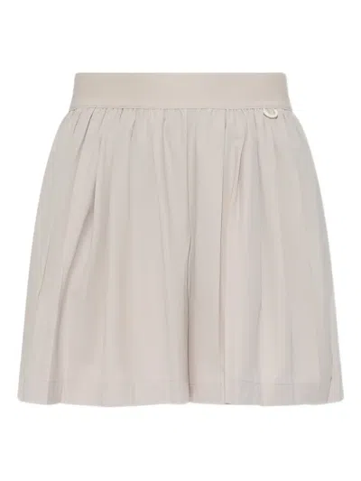 Nike 24.7 Pleated Dri-fit Perfectstretch Shorts In White