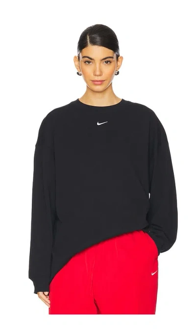 Nike Essential Tee In Black