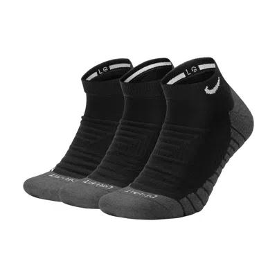 Nike Everyday Max Cushioned Training No-show Socks (3 Pairs) In Black