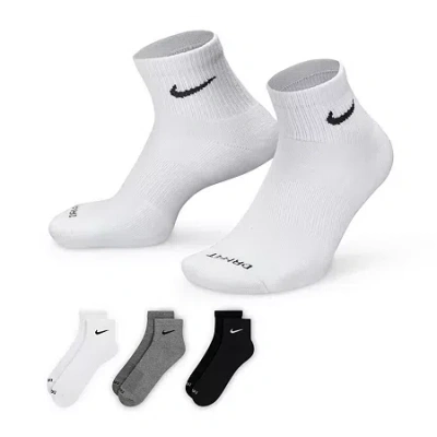 Nike Everyday Plus Cushioned Unisex Adult Breathable Multi-pack 3 Pair Quarter Ankle Socks