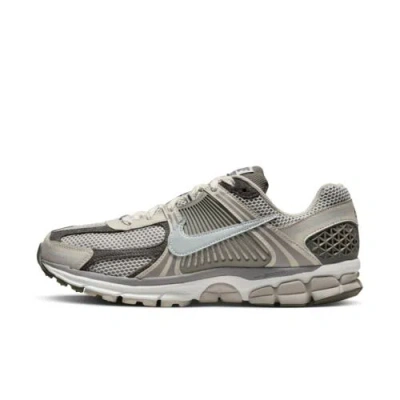 Pre-owned Nike [fd0791-012] Mens  Zoom Vomero 5 'iron Ore Flat Pewter' In Silver