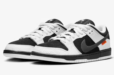 Pre-owned Nike Fd2629-100 Tightbooth  Sb Dunk Low Pro Qs Black White Safety Orange (men's)