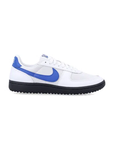 Nike Field General '82 In White Varsity Royal