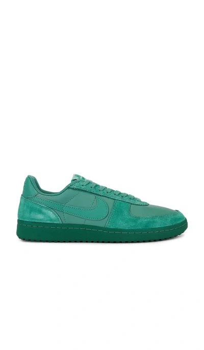 Nike Field General In Green