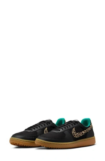 Nike Field General Se Sneaker In Multi