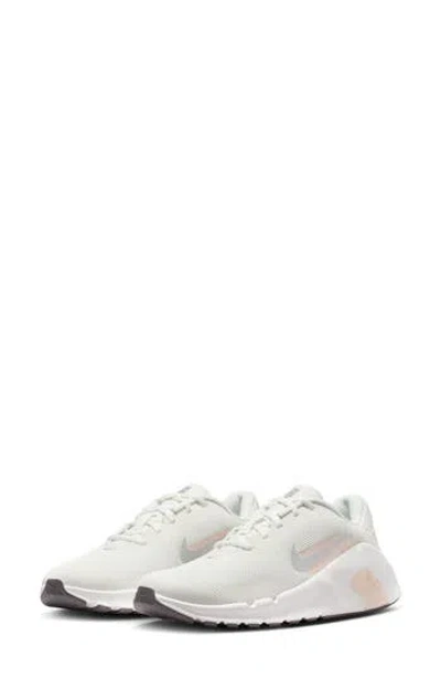 Nike Flex Train Athletic Training Shoe In White