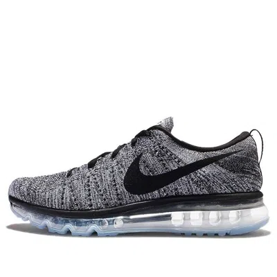 Nike Flyknit Max 'oreo'