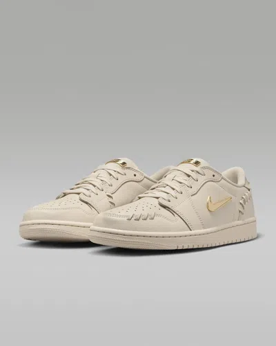 Pre-owned Nike Fn5032-200  Air Jordan 1 Low Mm Legend Light Brown Metallic Gold (women's)