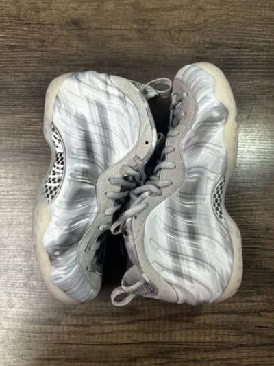Pre-owned Nike Foamposite One Qs Dream A World Tech Grey Dm0115-001 Men's Size 8.5 - 13 In Gray
