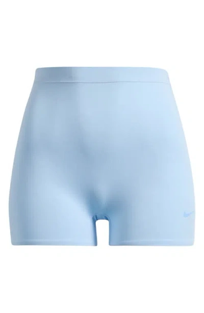 Nike Form Dri-fit Boy Shorts In Blue
