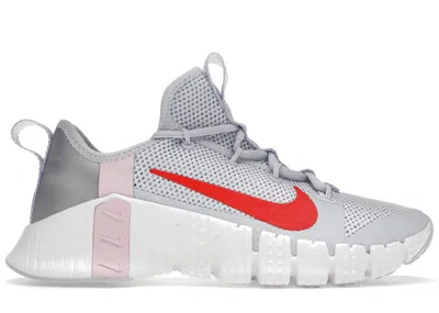 Pre-owned Nike Free Metcon 3 Bright Crimson (women's) Sneakers In Football Grey/summit White/arctic Punch