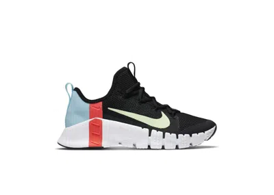 Pre-owned Nike Free Metcon 3 (women's) Sneakers In Black/glacier Ice/flash Crimson