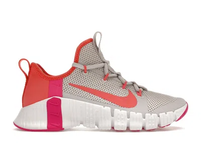 Pre-owned Nike Free Metcon 3 (women's) Sneakers In Vast Grey/white/fire Pink