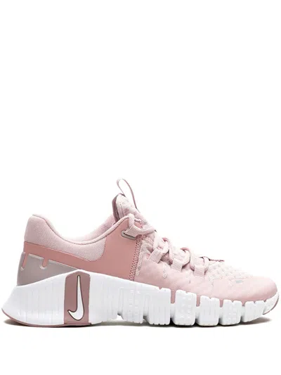 Nike Free Metcon 5 Sneakers In Mauve-neutral