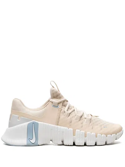 Nike Free Metcon 5 "sanddrift" Sneakers In Neutrals